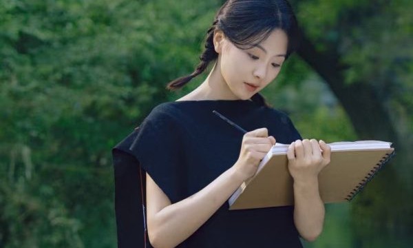 《吾乡荔波》“出圈”：首日话题破亿，同名主题曲次日跻身热榜榜首 黔南文旅融合绽放新魅力